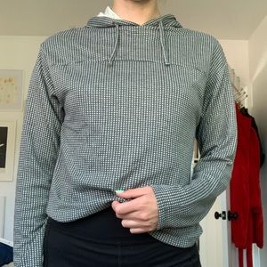Marine layer, lightweight hoodie, size XS, Grey and white crosshatch pattern